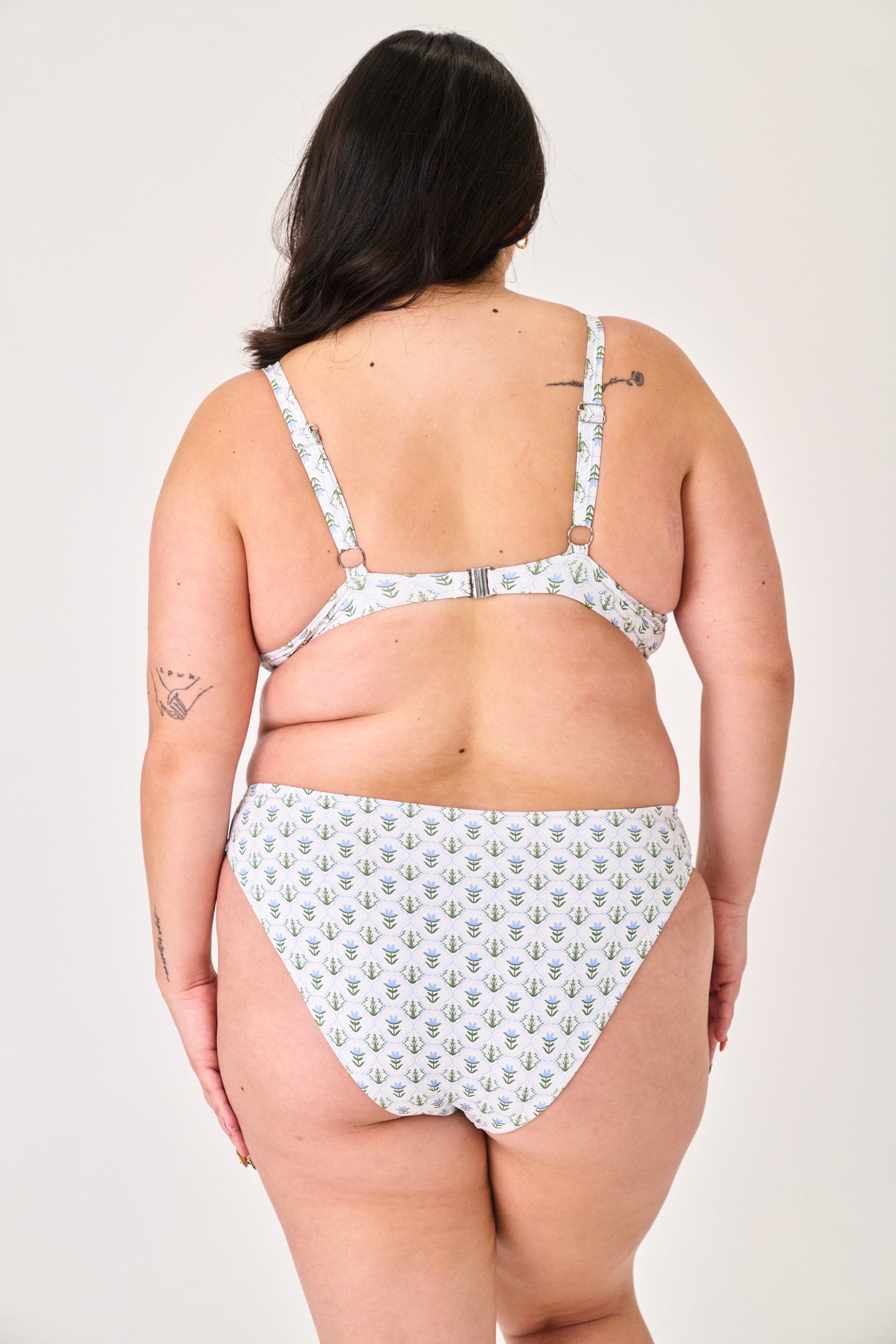 Lulu Mid Rise Bottom
