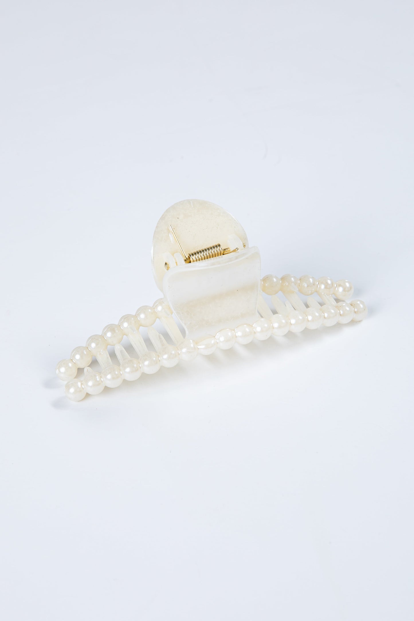 Beautiful Promise White Pearl Claw Hair Clip