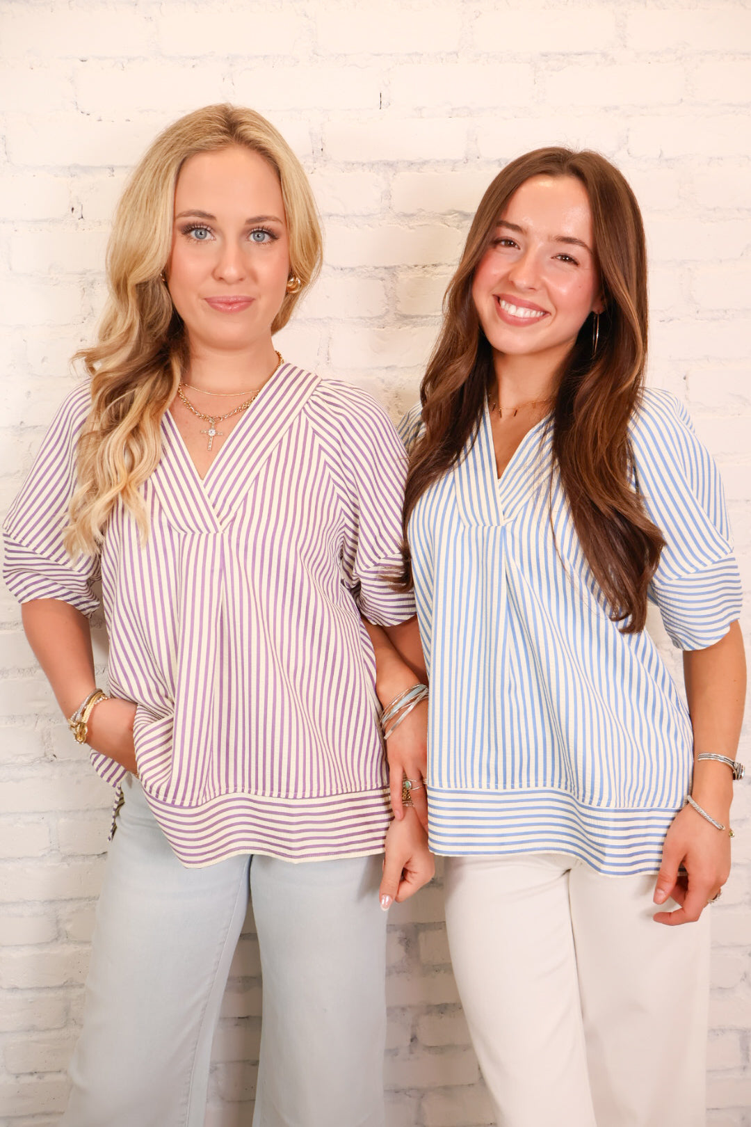 Relaxed Striped V-Neck Top - Blue