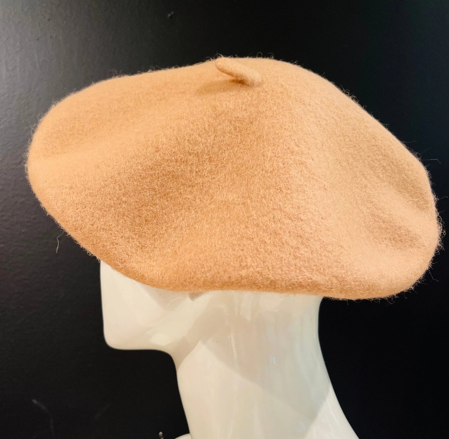 New York Camel Beret – Classic Wool Blend Hat