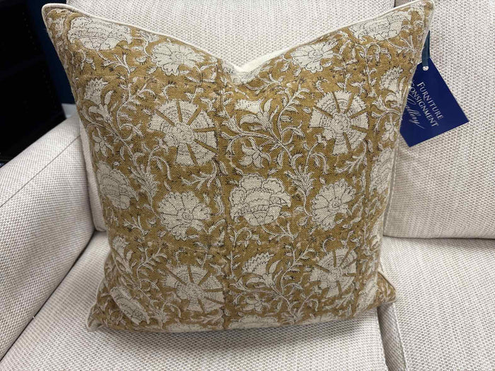 Filling Spaces 'Nisa' Linen Accent Pillow