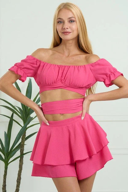 Off Shoulder in Cap Sleeve & Waist Shorts Set