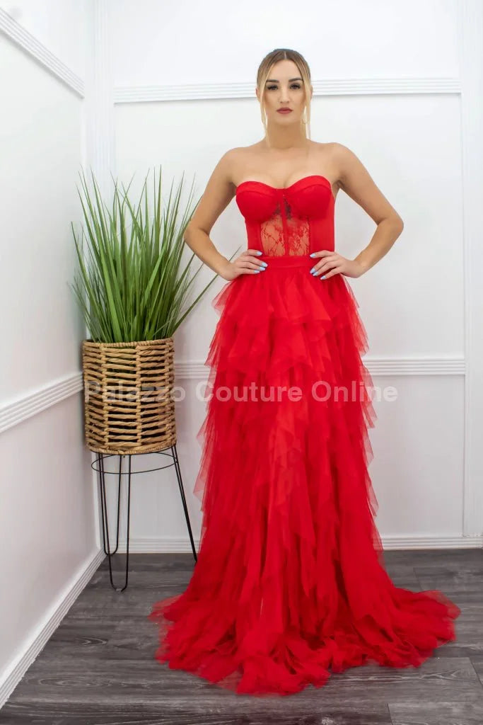 Royal Queen Red Maxi Dress – Elegant Lace & Tulle Gown