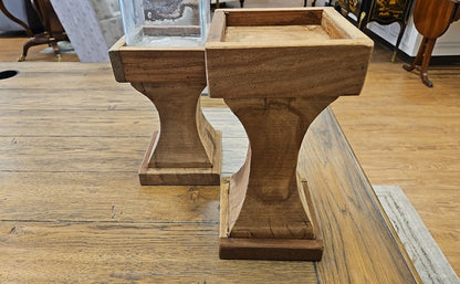 Set Of 2 Candle Holders with Recycled Wood Bases