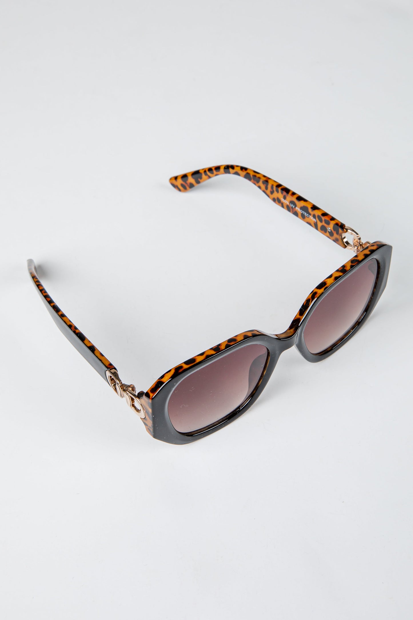 Bon Voyage Black Cheetah Print Round Sunglasses