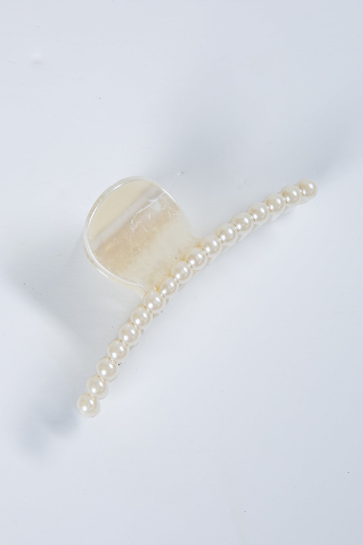 Beautiful Promise White Pearl Claw Hair Clip
