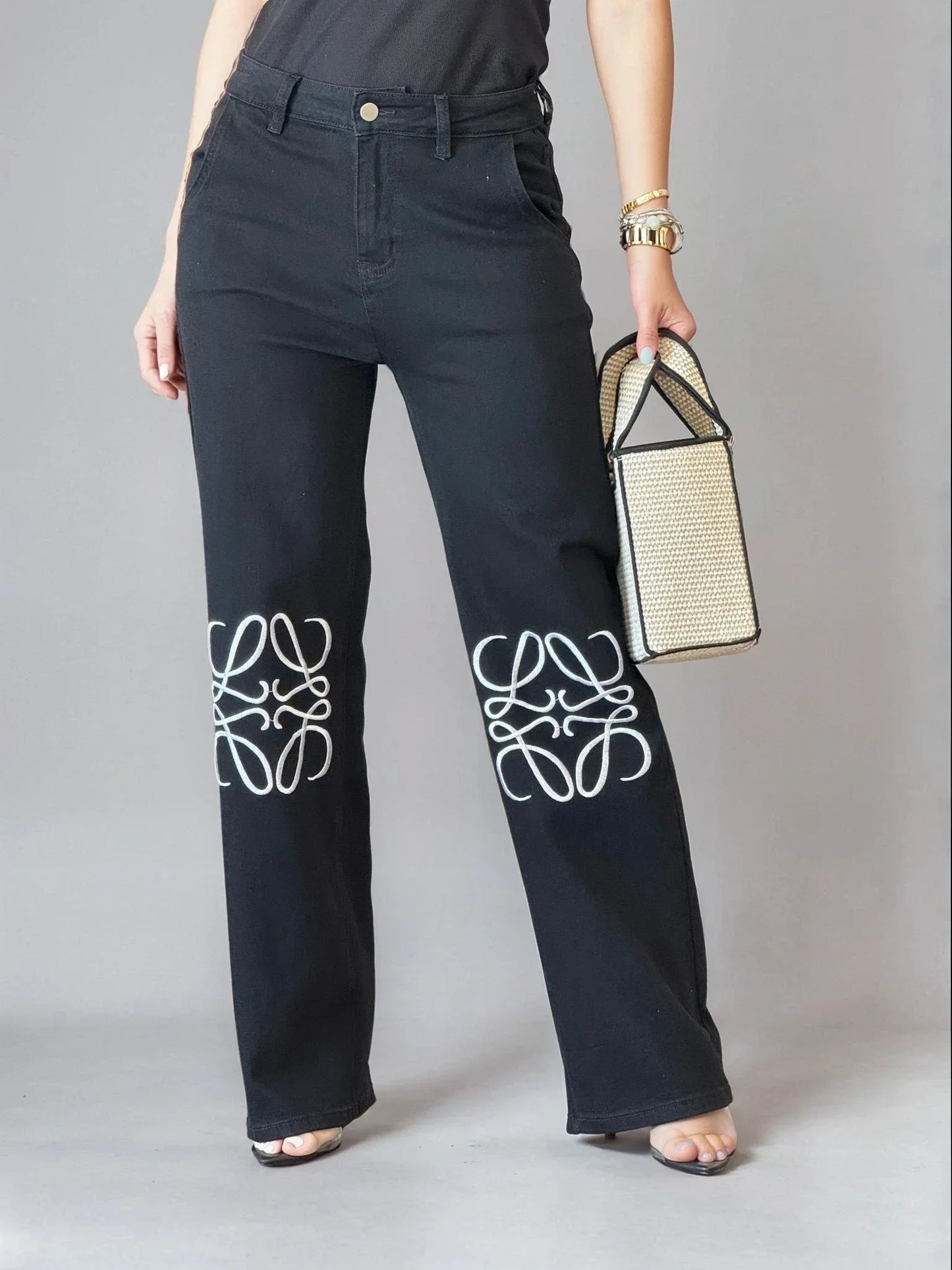 Signature Stitch Wide-Leg Jeans