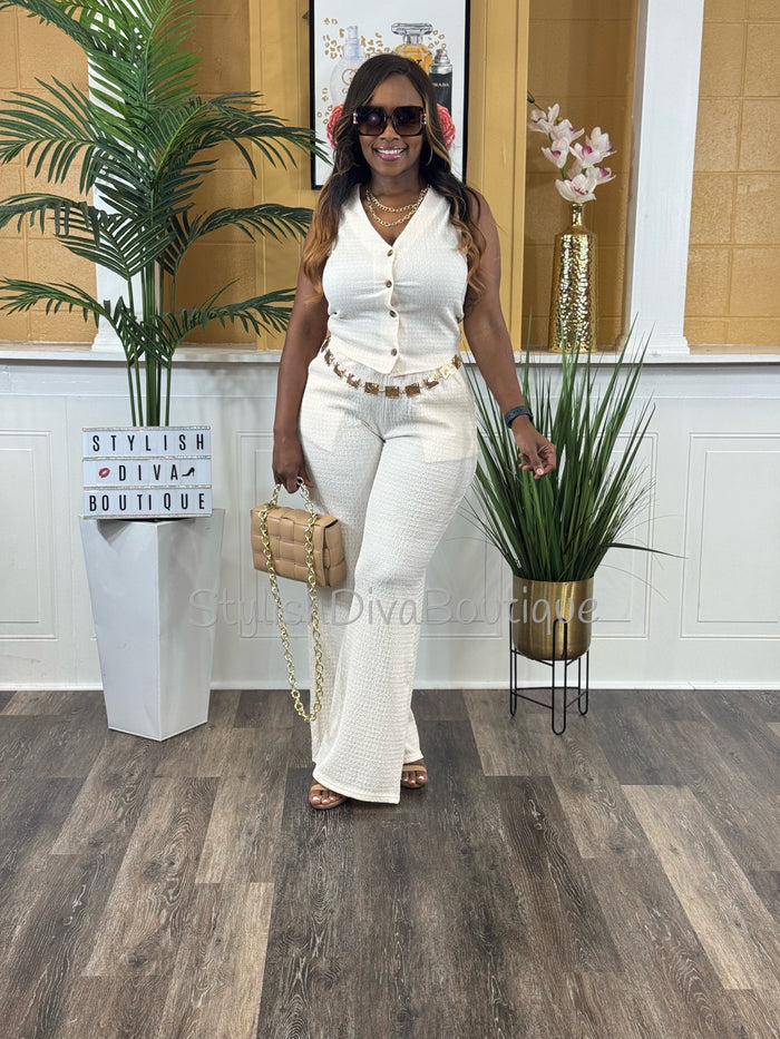 The Capri Sands Set (Ivory)