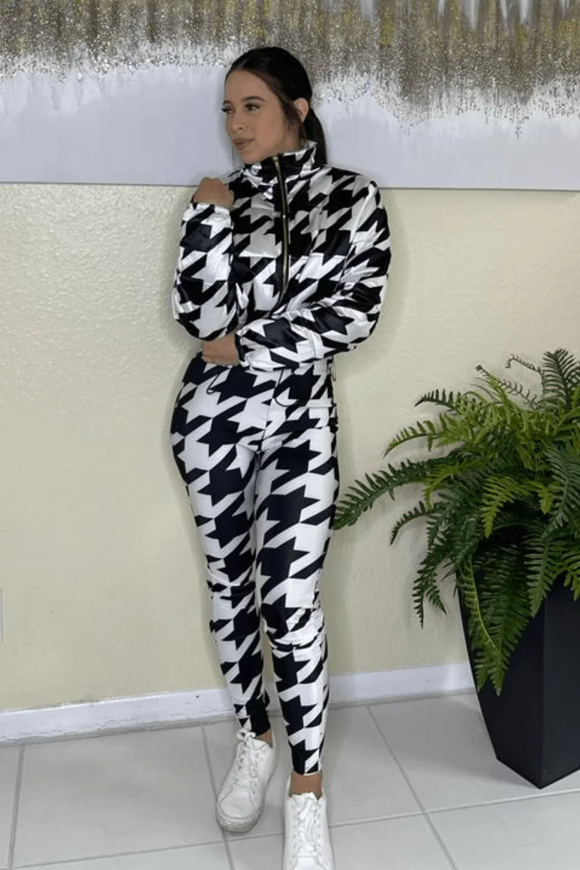 Vail Tours Houndstooth Pant Set with Stretch Fit