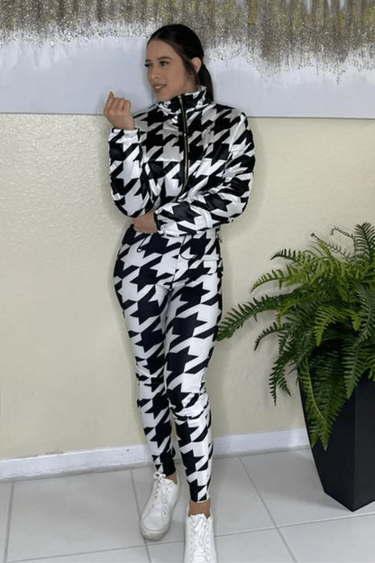 Vail Tours Houndstooth Pant Set with Stretch Fit