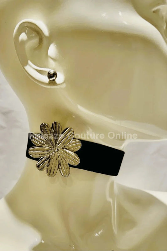 Wild Silver Flower Choker Necklace