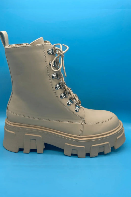 Winter Princess Jaque Cream Lace Boots with Chunky Platform Sole